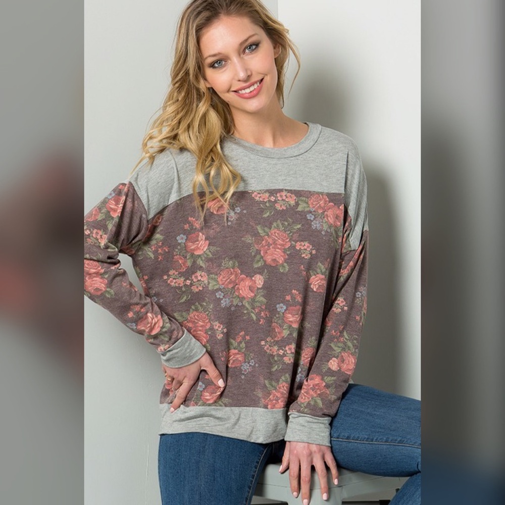 ❤️LAST 1! Vintage Burgundy Floral Contrast Top! - Picture 7 of 8